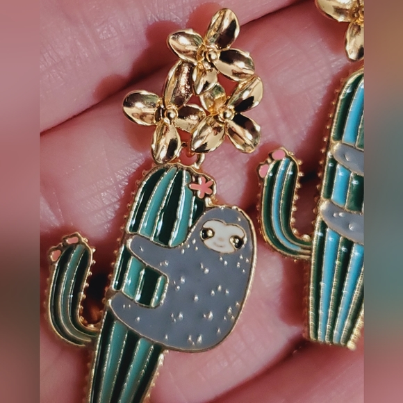 Sloth cactus enamel 18k real gold plated earrings handmade stud dangle artisan - Picture 6 of 11